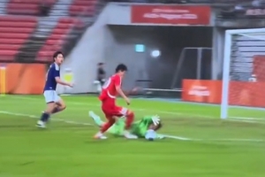 日媒：朝鲜U23主帅赛后微笑和大岩刚握手，但采访时拒绝日媒提问