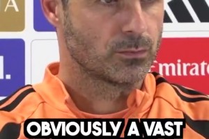 阿森纳发布会笑场：记者靠萨卡开
